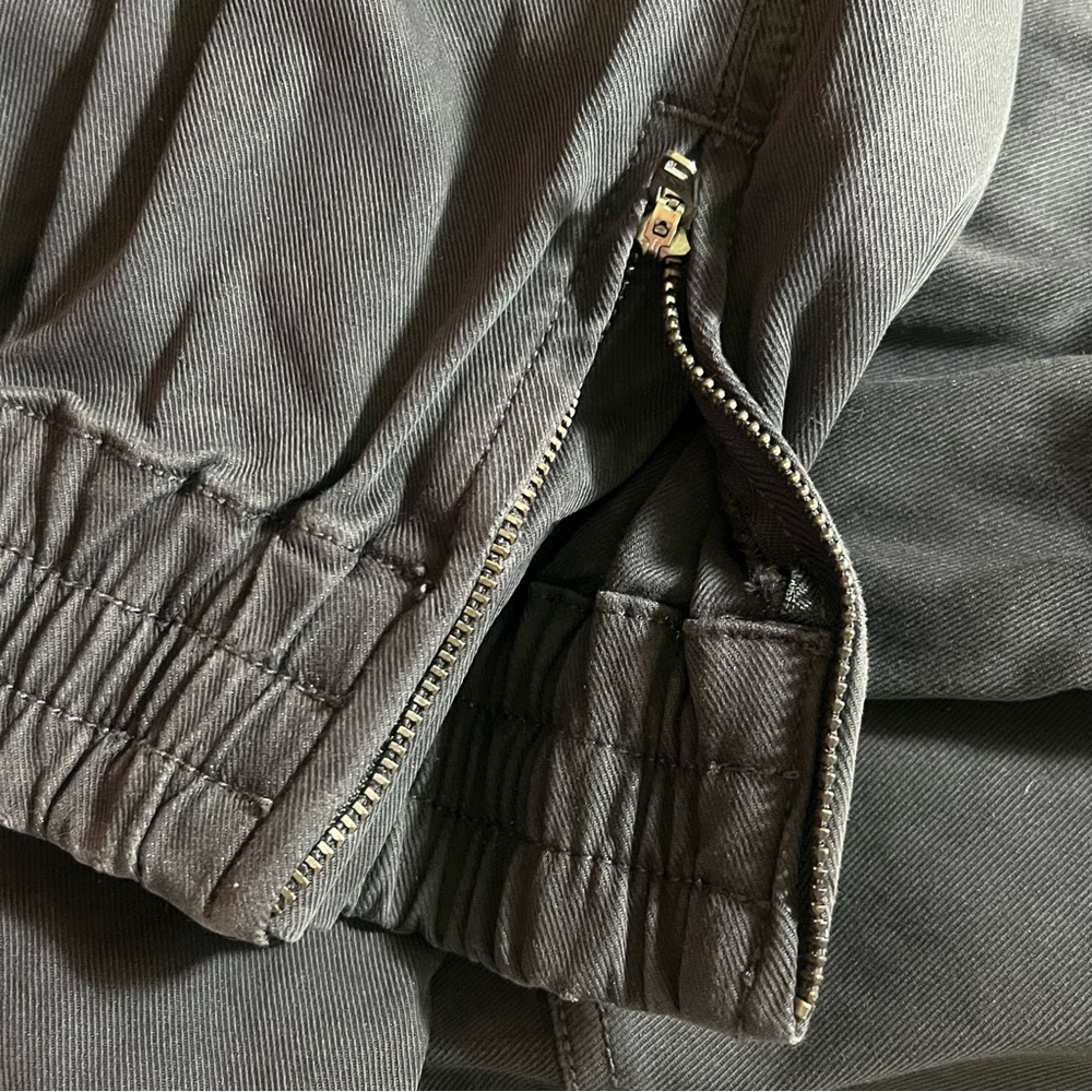 Spanx Jogger Pants Stretch Twill Cargo - Picture 9 of 11